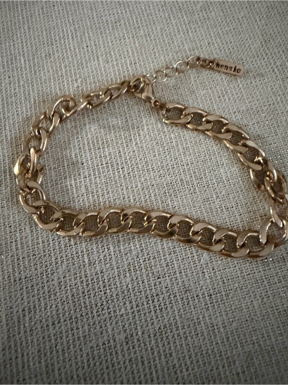 Two GoldTone Chain Link Bracelet - Picture 3 of 6